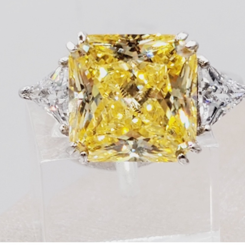 9.25 Sterling Siver & Citrine Swarovski Crystal Ring Size 8